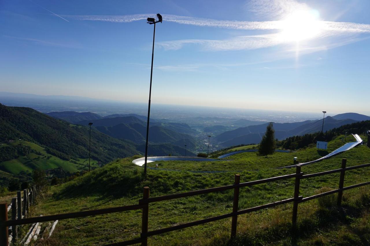 Апартаменты Panorama 1200, In The Heart Of The San Fermo Hills Adrara San Rocco Экстерьер фото